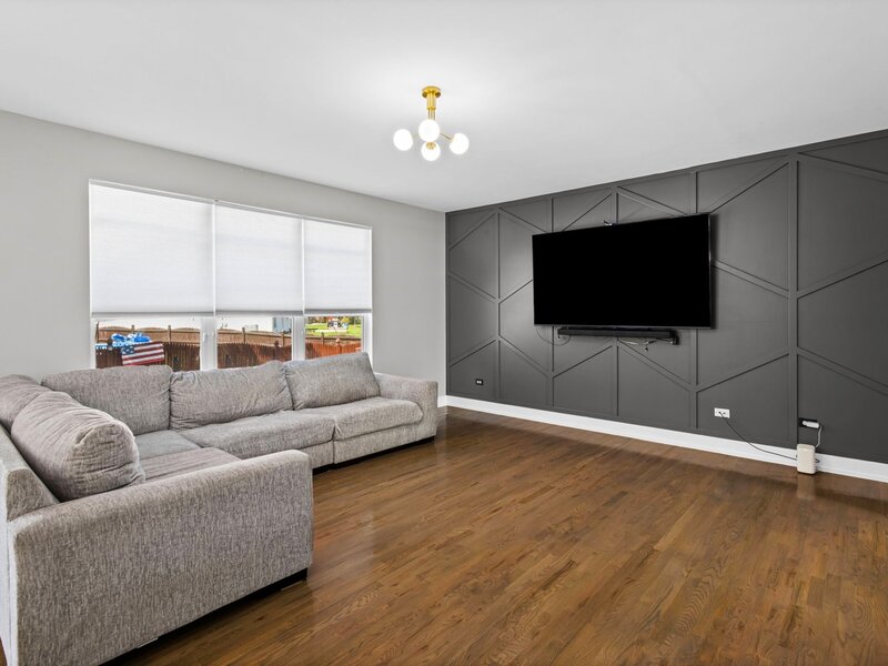 431 Cardinal Lane Bolingbrook IL 60490