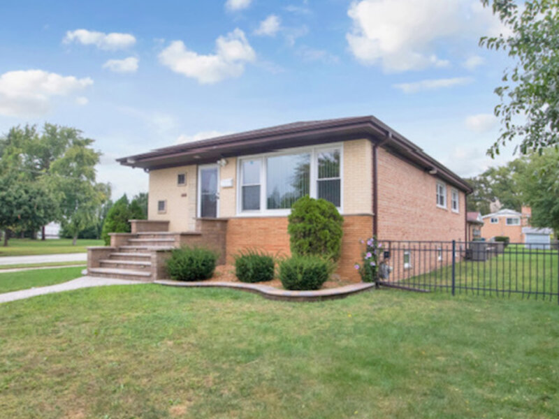 8901 S 49th Court Oak Lawn IL 60453