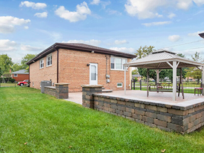 8901 S 49th Court Oak Lawn IL 60453