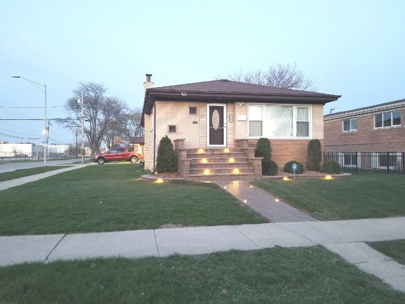 8901 S 49th Court Oak Lawn IL 60453