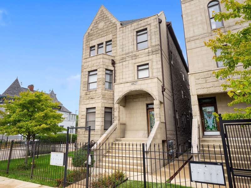 4427 S Oakenwald Avenue Chicago IL 60653