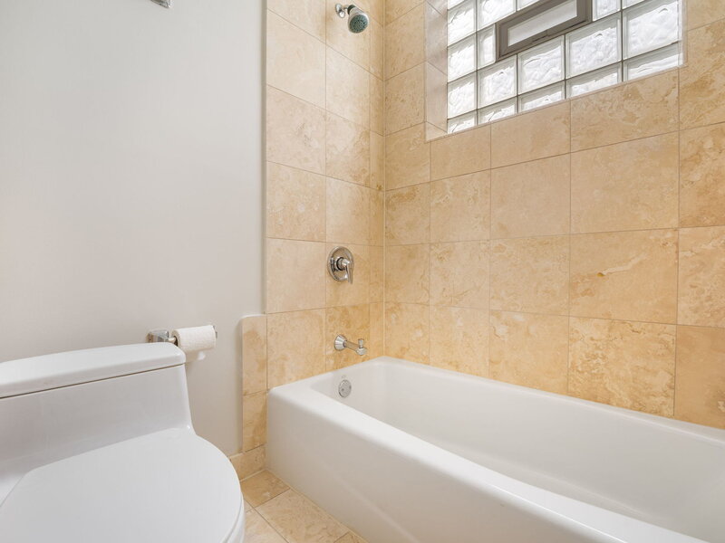 4427 S Oakenwald Avenue Chicago IL 60653