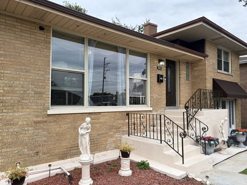 7923 Central Avenue Burbank IL 60459