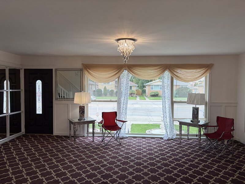 7923 Central Avenue Burbank IL 60459