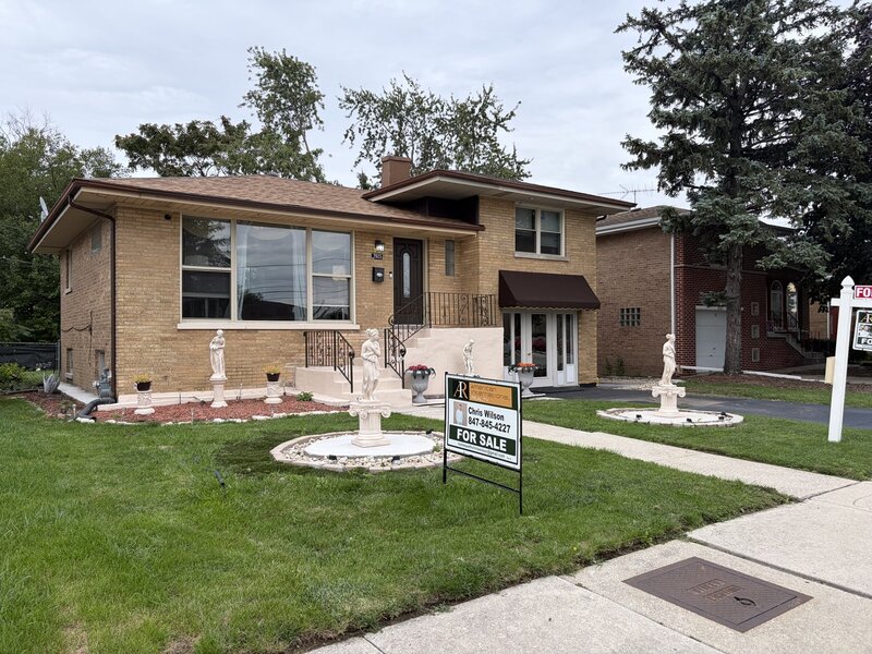 7923 Central Avenue Burbank IL 60459