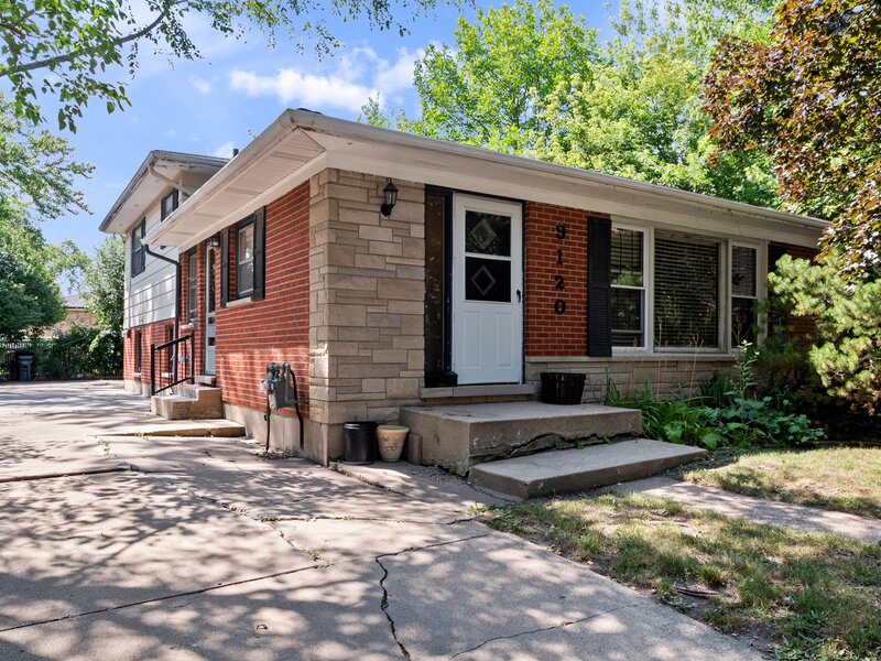 9120 E Prairie Road Evanston IL 60203