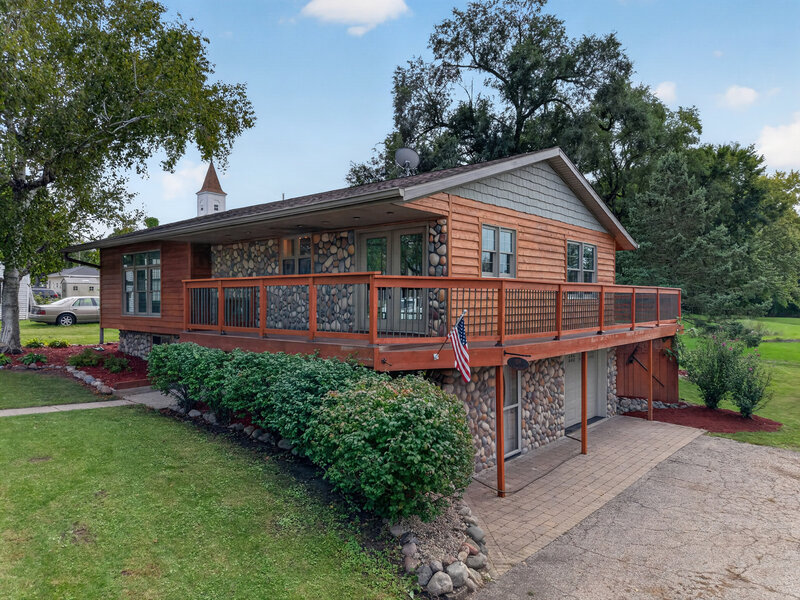 159 N Main Street Seneca IL 61360