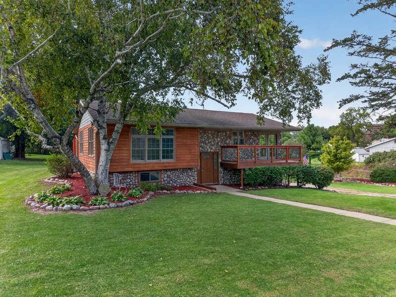 159 N Main Street Seneca IL 61360