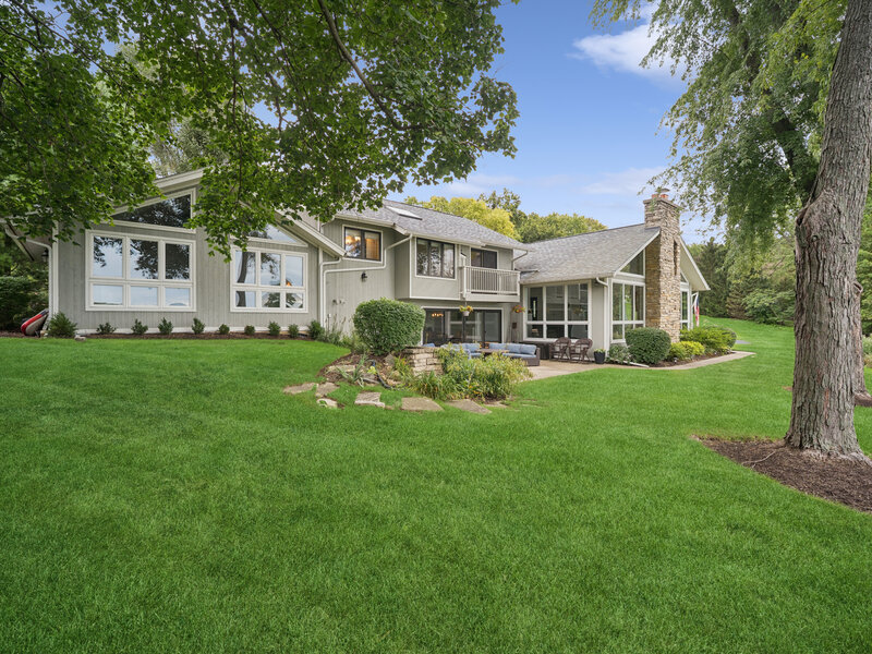 498 Lakepoint Drive Barrington IL 60010