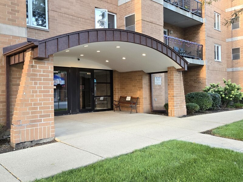 7414 W Irving Park Road Norridge IL 60706