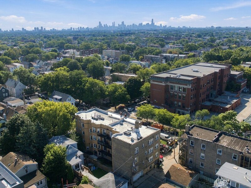 4304 N Saint Louis Avenue Chicago IL 60618