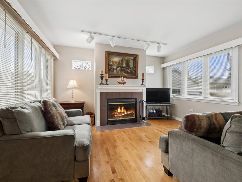 3648 N Overhill Avenue Chicago IL 60634