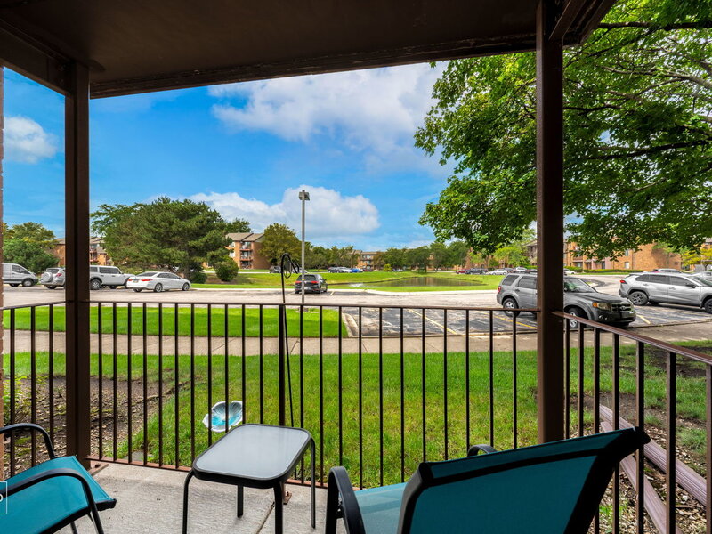 649 N Briar Hill Lane Addison IL 60101