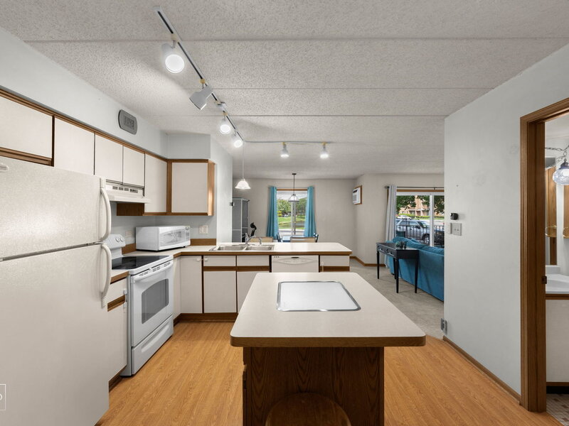 649 N Briar Hill Lane Addison IL 60101