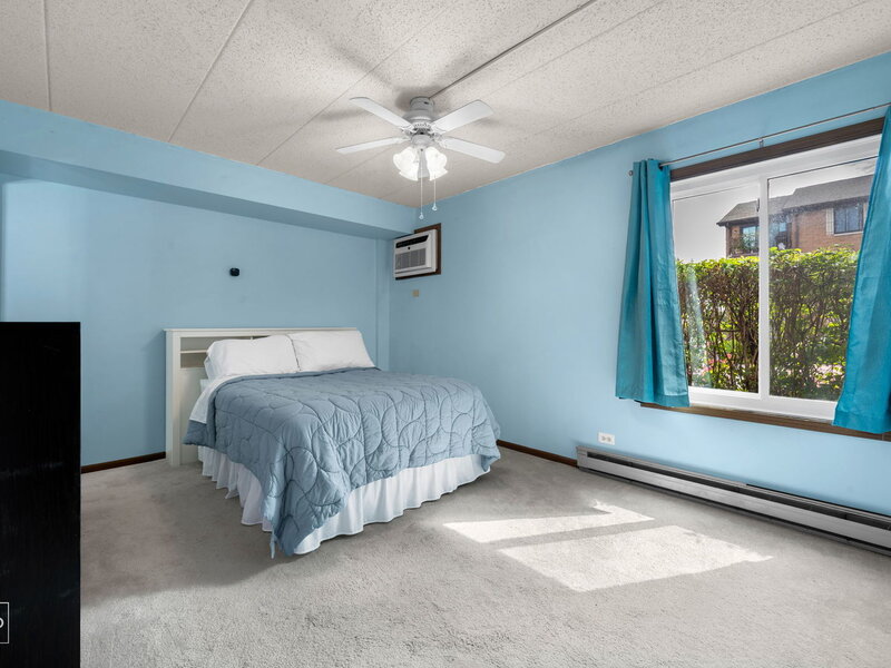 649 N Briar Hill Lane Addison IL 60101