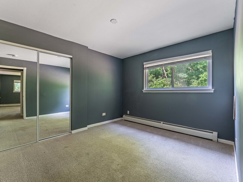 200 Willow Lane Willow Springs IL 60480