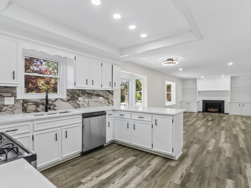 2490 Lakeside Drive Aurora IL 60504