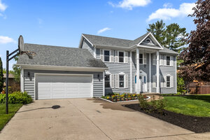 Photo of 2490 Lakeside Drive Aurora IL 60504