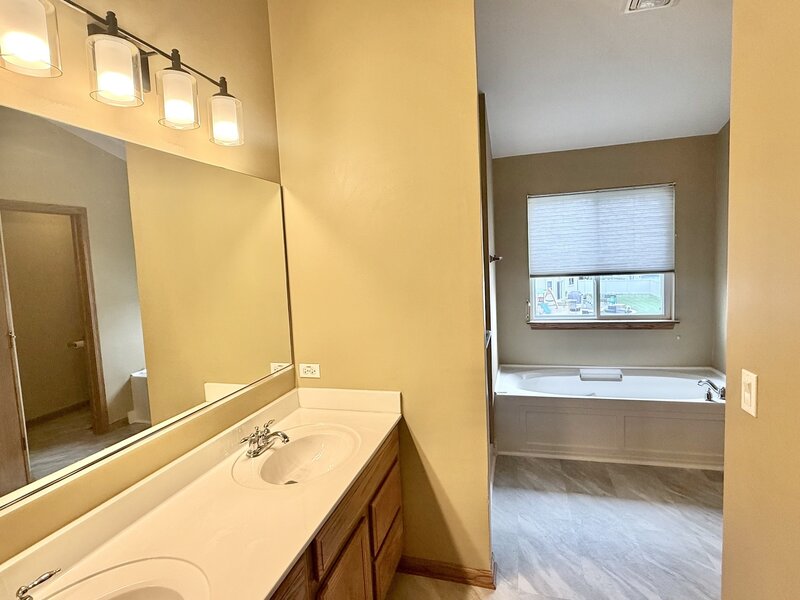 16150 Laurel Oak Drive Crest Hill IL 60403