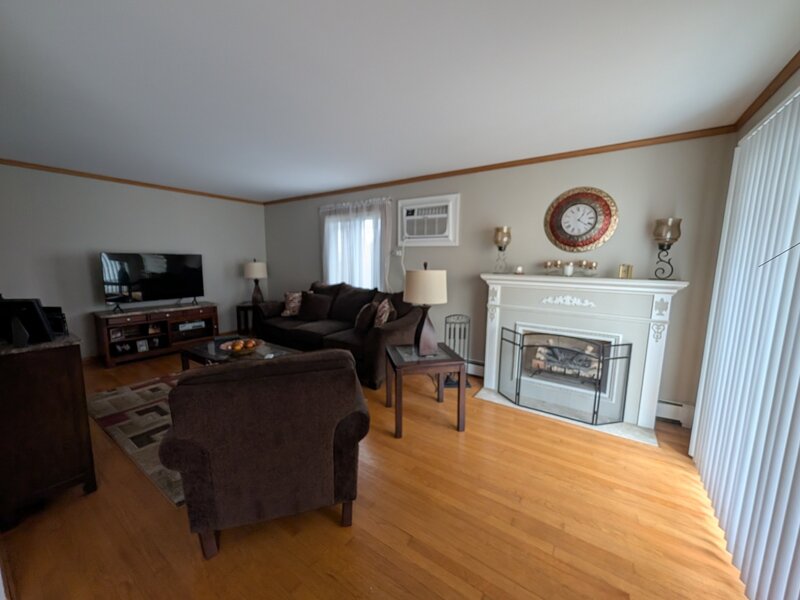 6025 W 64th Place Chicago IL 60638
