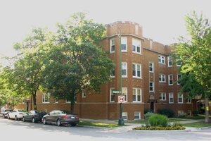 Photo of 2915 W Granville Avenue Chicago IL 60659 Unit 1E