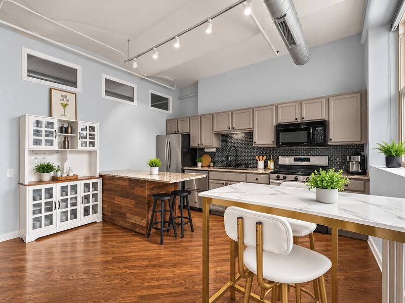 500 S Clinton Street Chicago IL 60607