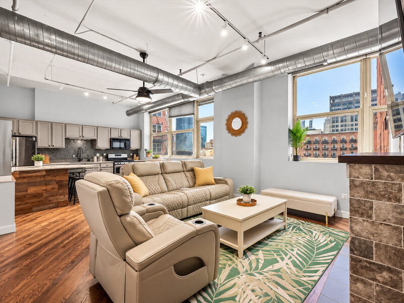 500 S Clinton Street Chicago IL 60607