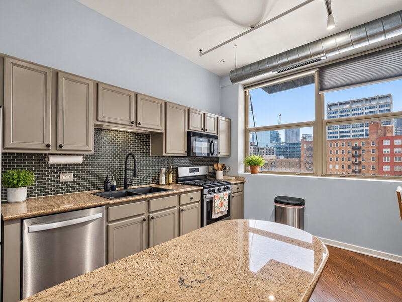 500 S Clinton Street Chicago IL 60607