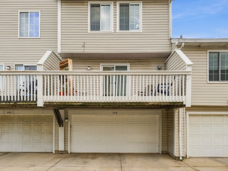 308 Windcrest Court Bolingbrook IL 60440