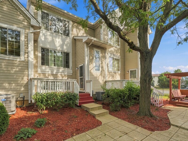 308 Windcrest Court Bolingbrook IL 60440