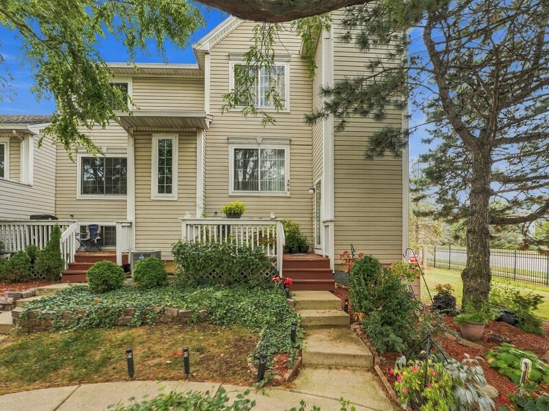 308 Windcrest Court Bolingbrook IL 60440