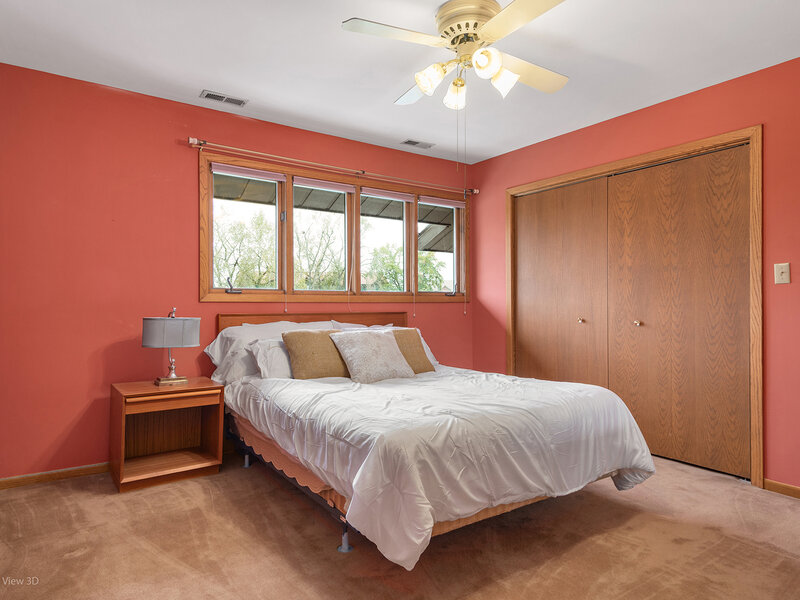31 Lucas Drive Palos Hills IL 60465