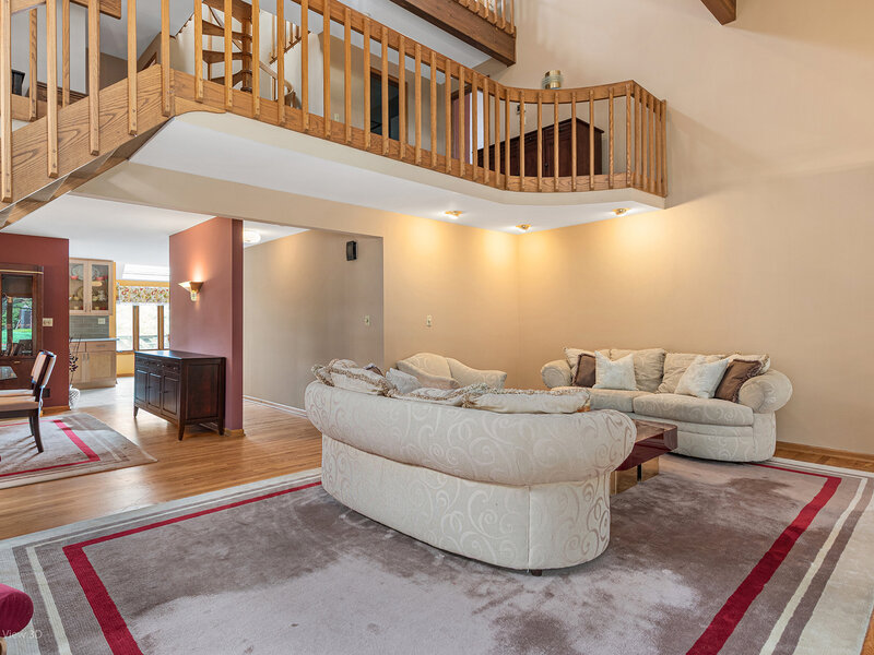 31 Lucas Drive Palos Hills IL 60465