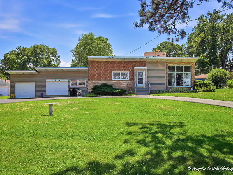 2923 Shorewood Drive Mchenry IL 60050