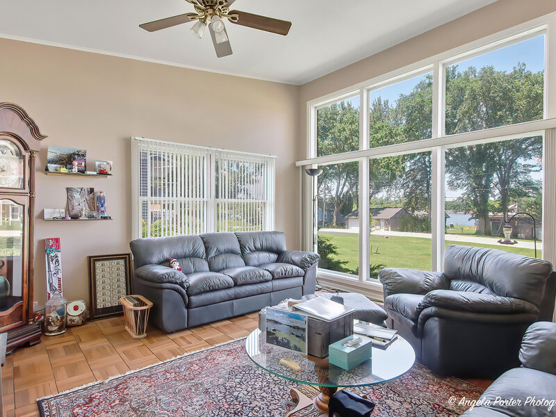 2923 Shorewood Drive Mchenry IL 60050