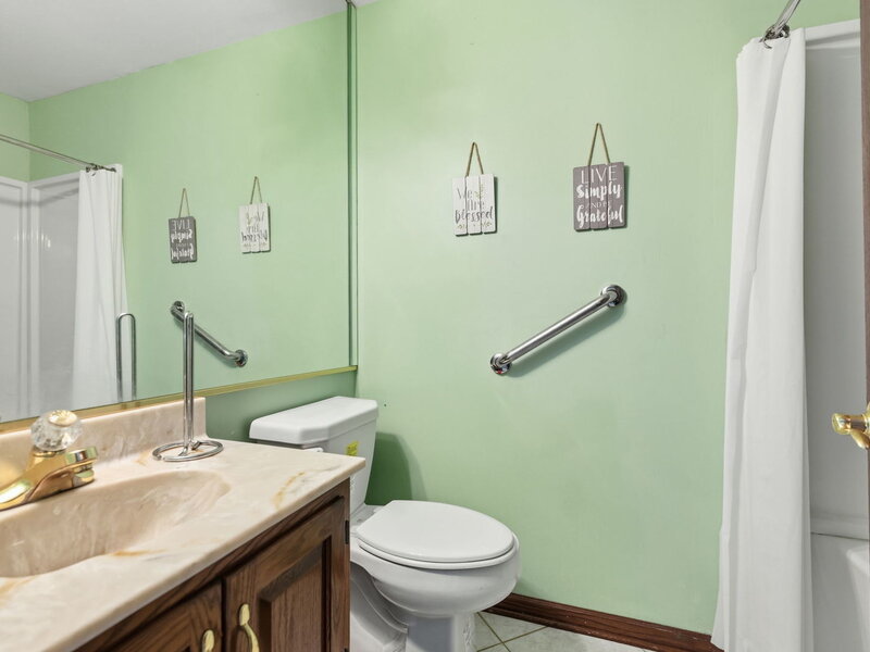 10 S Hampton Court Crete IL 60417