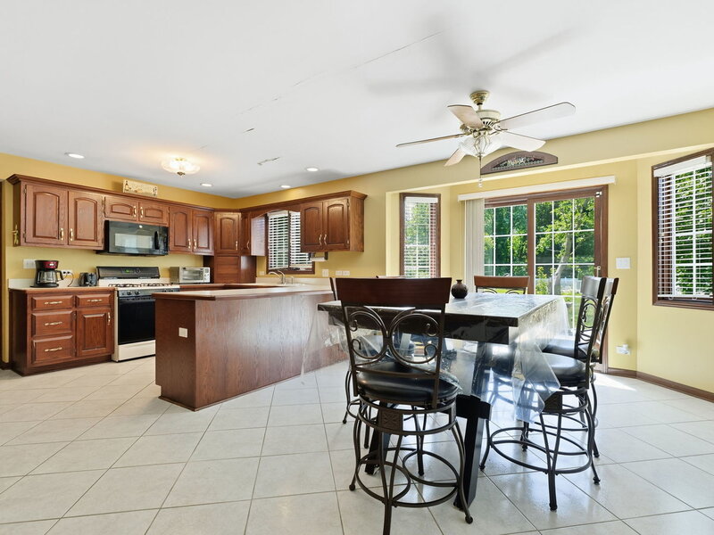 10 S Hampton Court Crete IL 60417