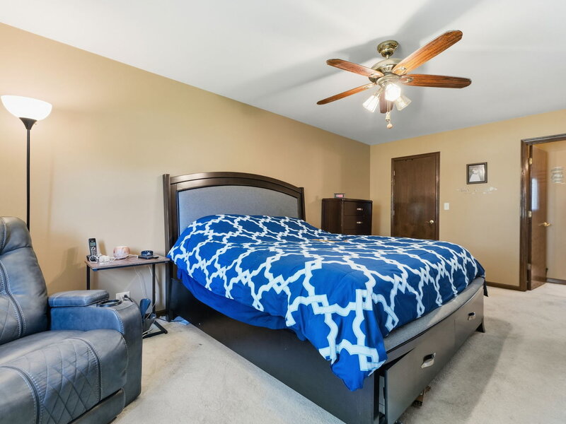 10 S Hampton Court Crete IL 60417