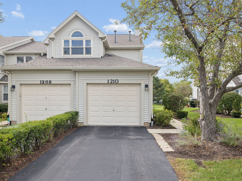 1210 Rhodes Lane Naperville IL 60540