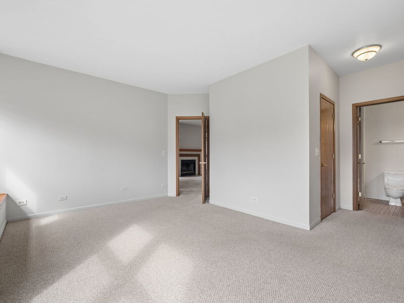 1210 Rhodes Lane Naperville IL 60540