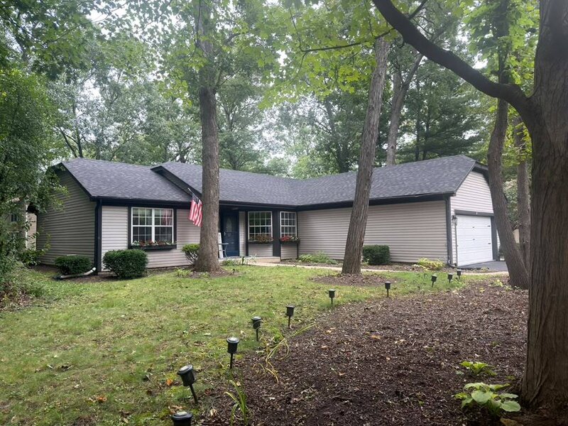 4 Dartmouth Court Streamwood IL 60107