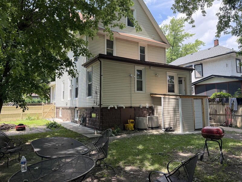 209 S 19th Avenue Maywood IL 60153