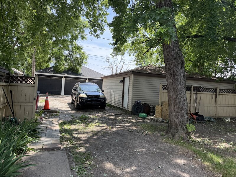 209 S 19th Avenue Maywood IL 60153