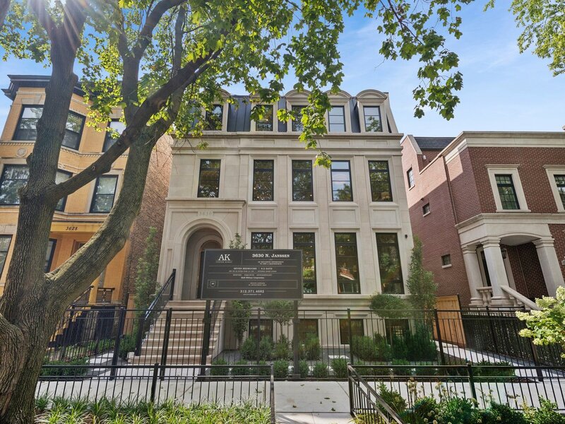 3630 N Janssen Street Chicago IL 60613