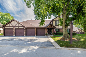 Photo of 1717 Lakecliffe Drive Wheaton IL 60189