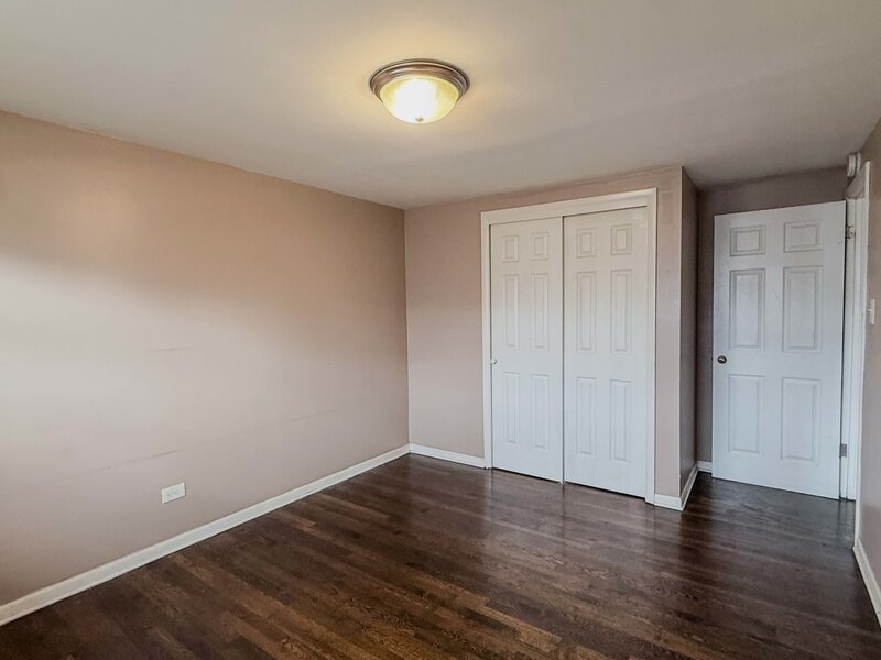 14319 Kenwood Avenue Dolton IL 60419