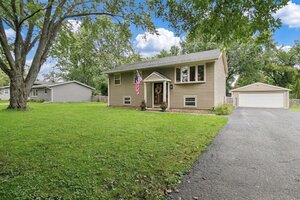 Photo of 15670 W Sprucewood Lane Libertyville IL 60048