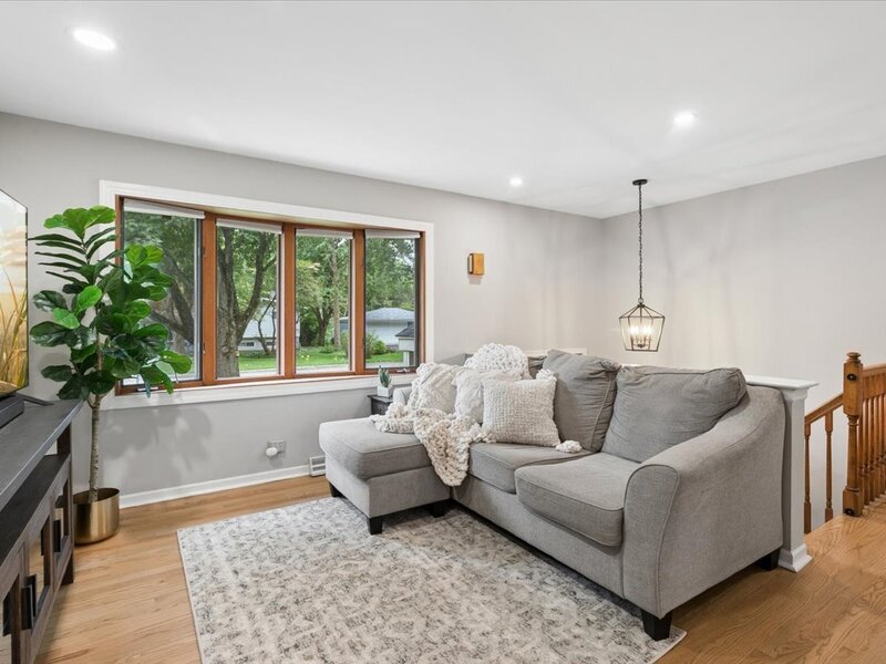 15670 W Sprucewood Lane Libertyville IL 60048