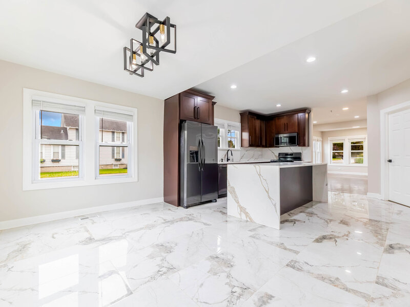 16563 S Park Avenue South Holland IL 60473