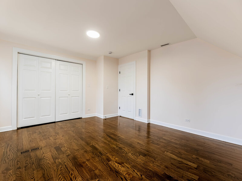 16563 S Park Avenue South Holland IL 60473